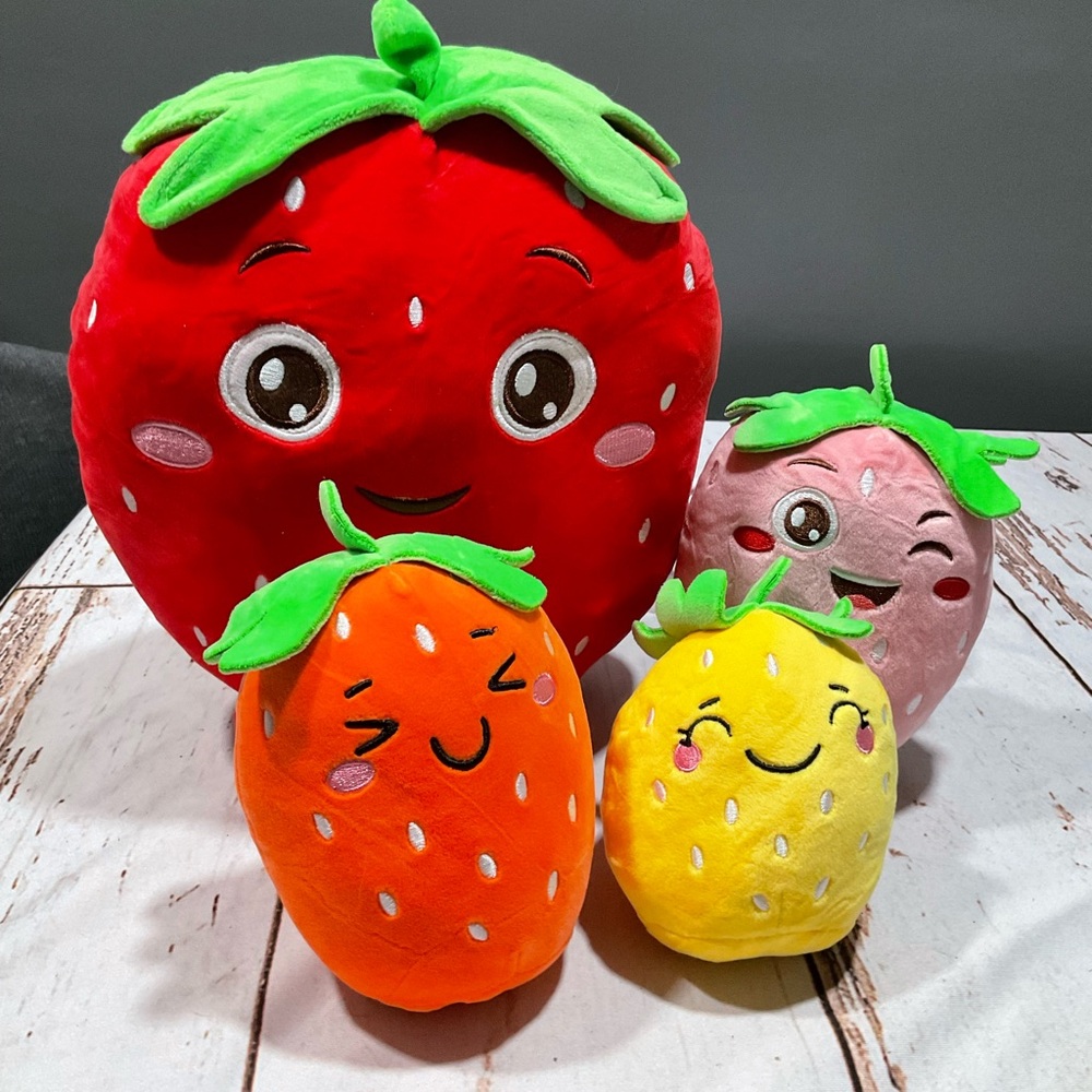 SET OF FOUR SUPER CUTE SQUISHIES